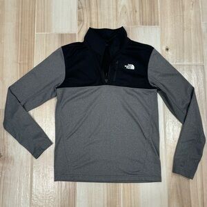 Men’s Small The North Face Pullover